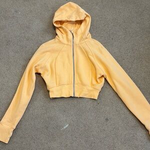 Lululemon cropped scuba